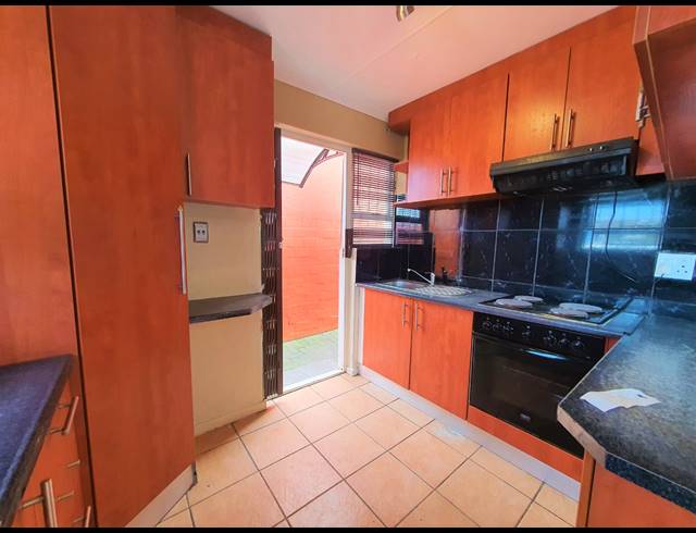 3 BEDROOM HOUSE FOR SALE IN RUYTERWACHT